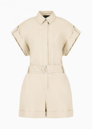 Emporio Armani Pima Pamuklu Gabardine Kısa Jumpsuit Bej Rengi | EA-SN56561